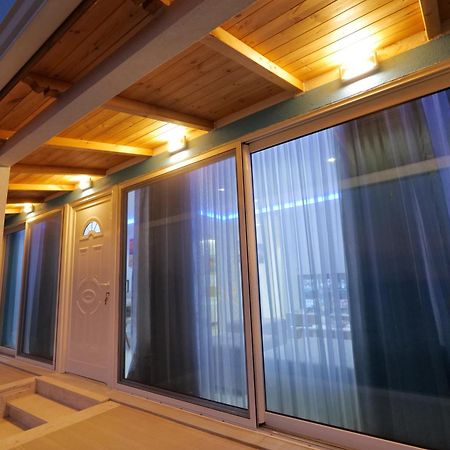 Twins Villa Sarandë Esterno foto