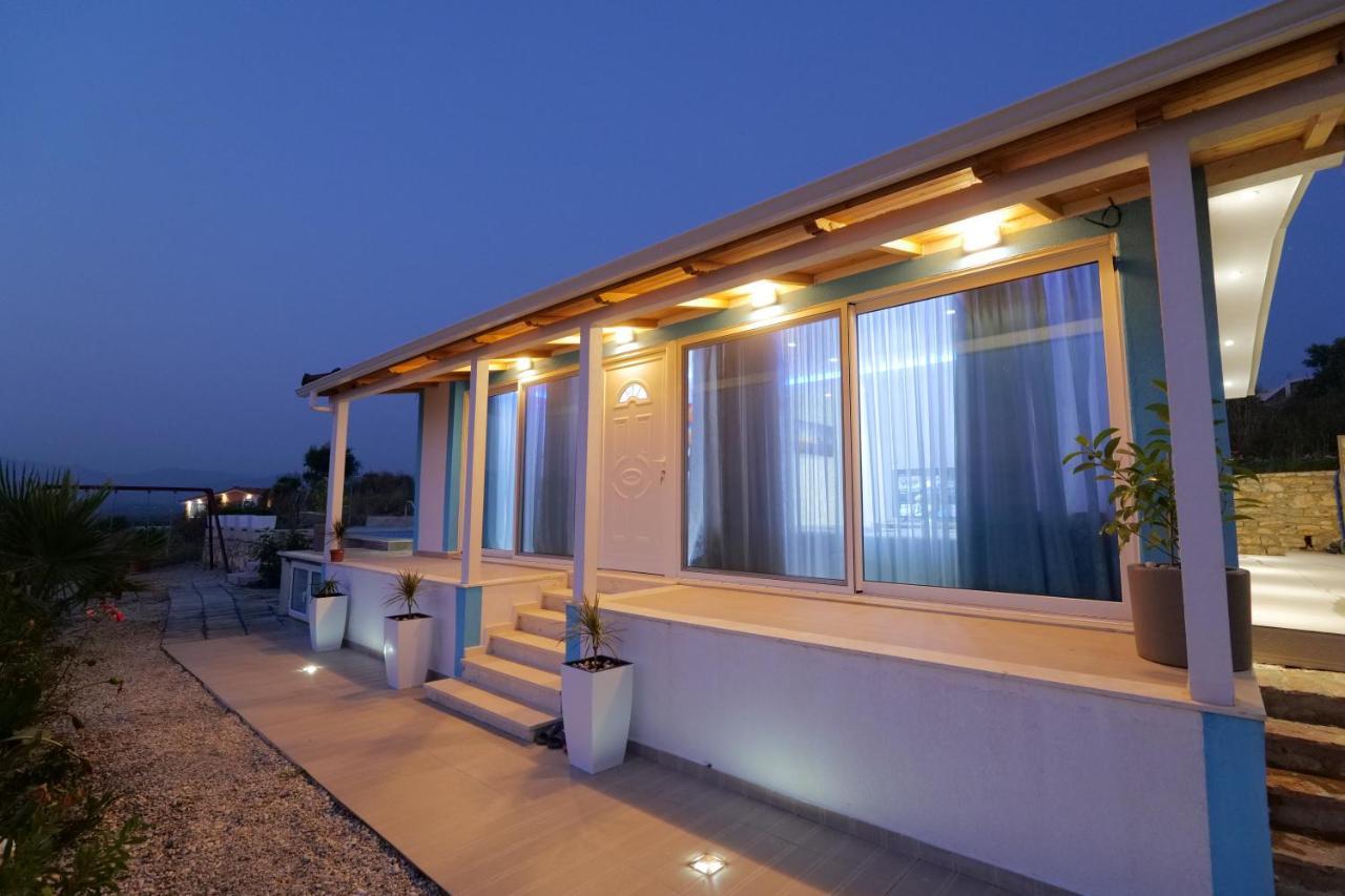 Twins Villa Sarandë Esterno foto