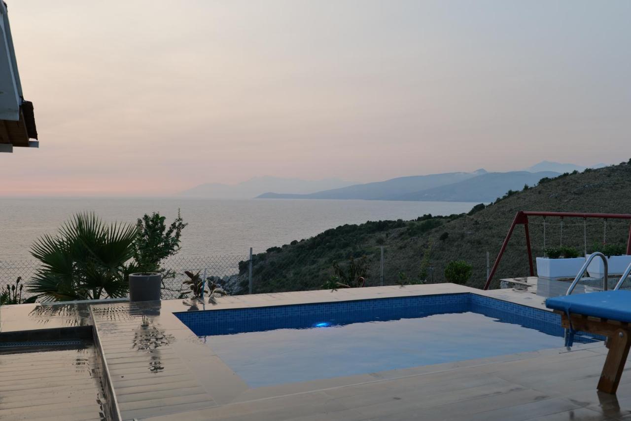 Twins Villa Sarandë Esterno foto