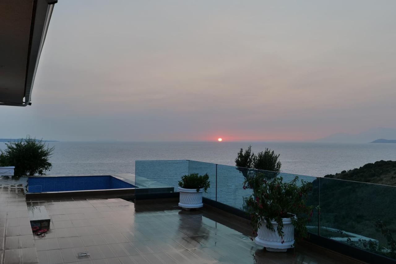 Twins Villa Sarandë Esterno foto