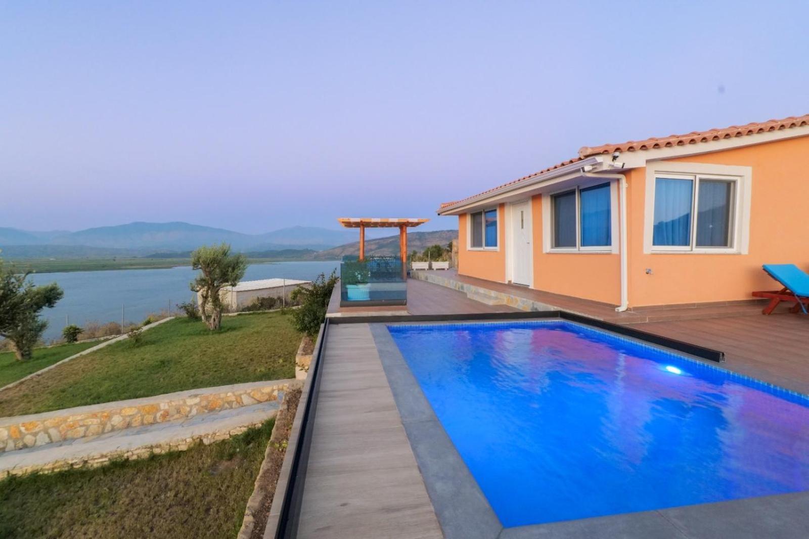 Twins Villa Sarandë Esterno foto
