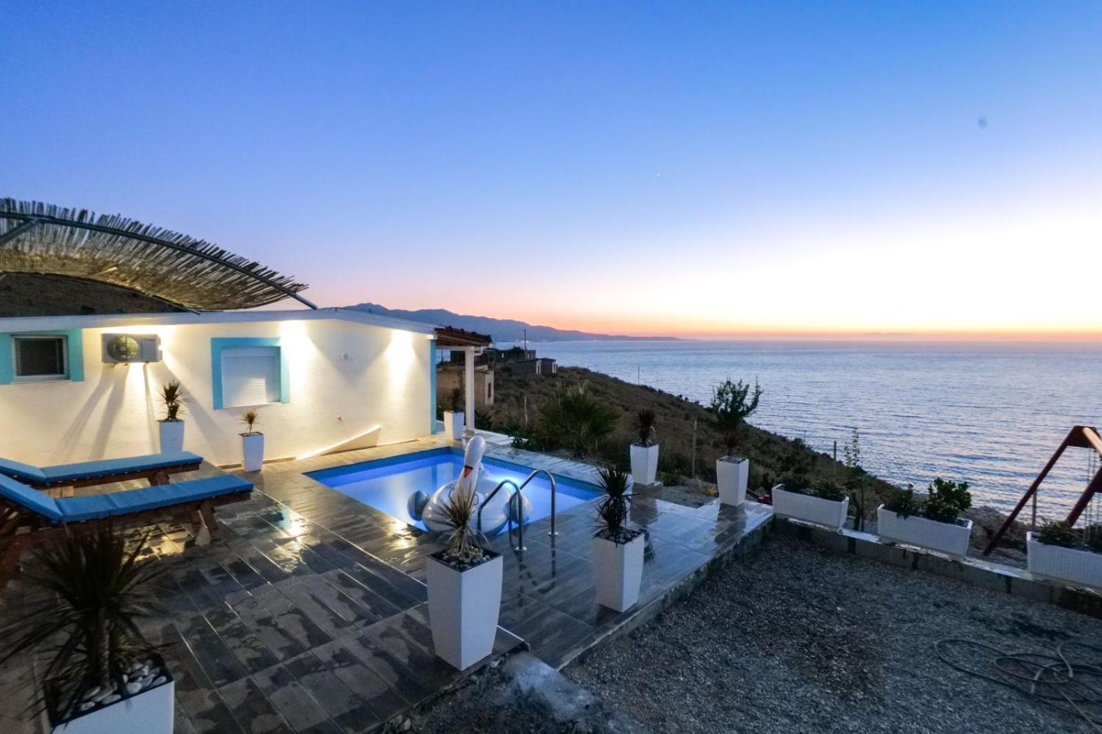 Twins Villa Sarandë Esterno foto