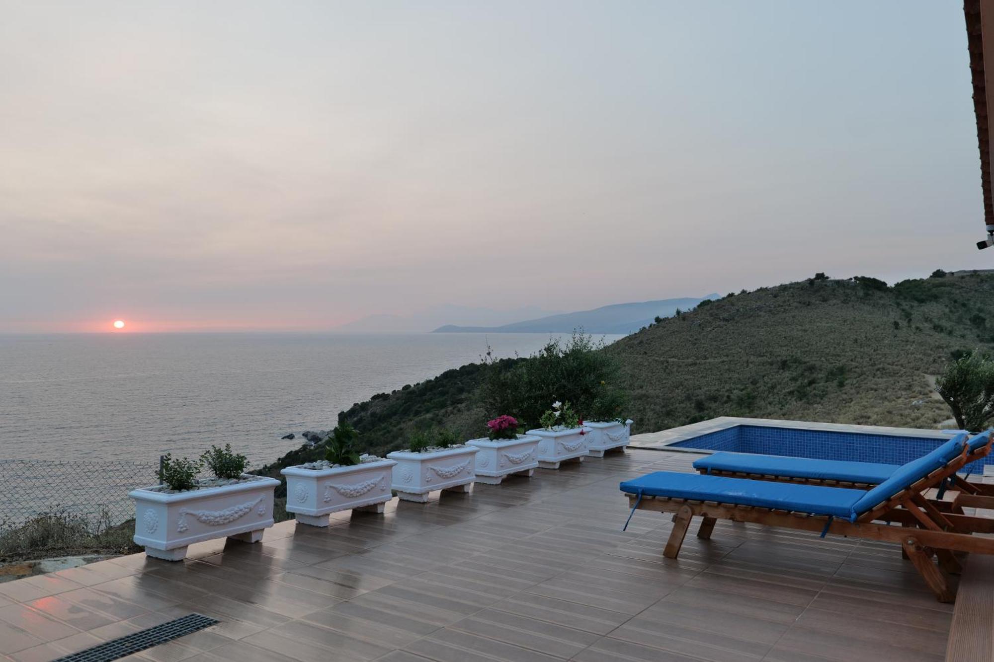 Twins Villa Sarandë Esterno foto