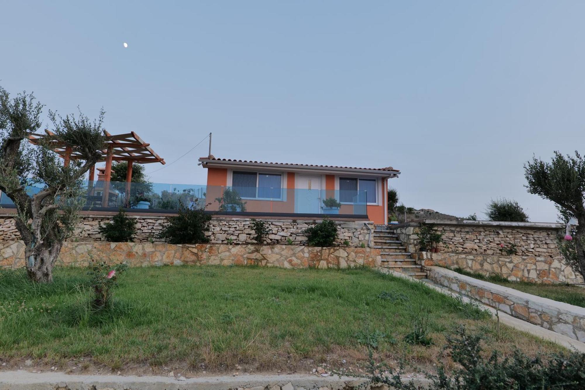 Twins Villa Sarandë Esterno foto