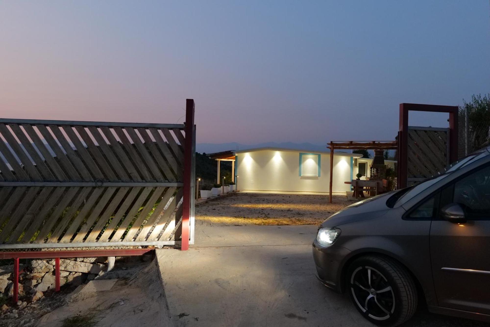 Twins Villa Sarandë Esterno foto