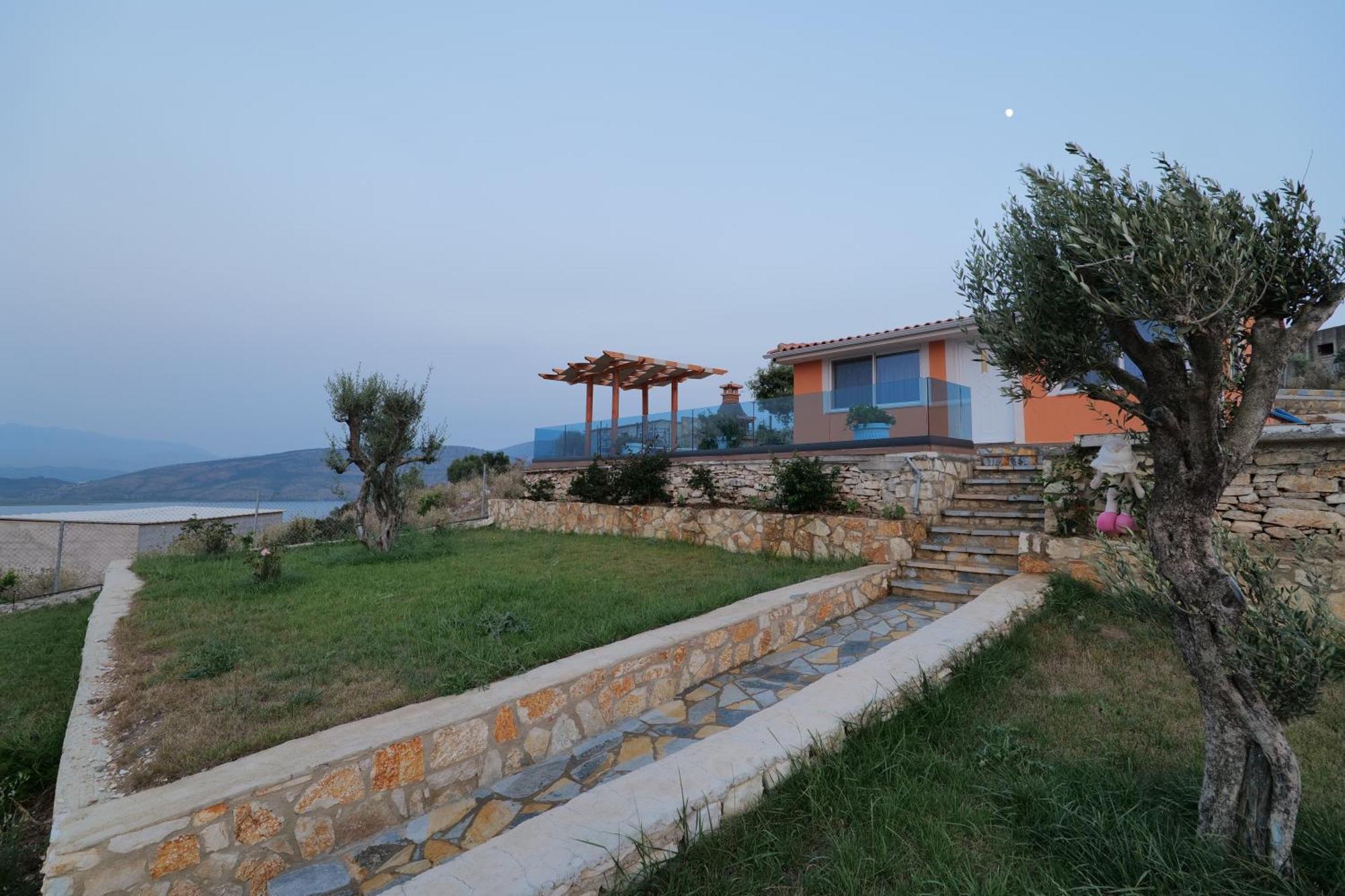 Twins Villa Sarandë Esterno foto