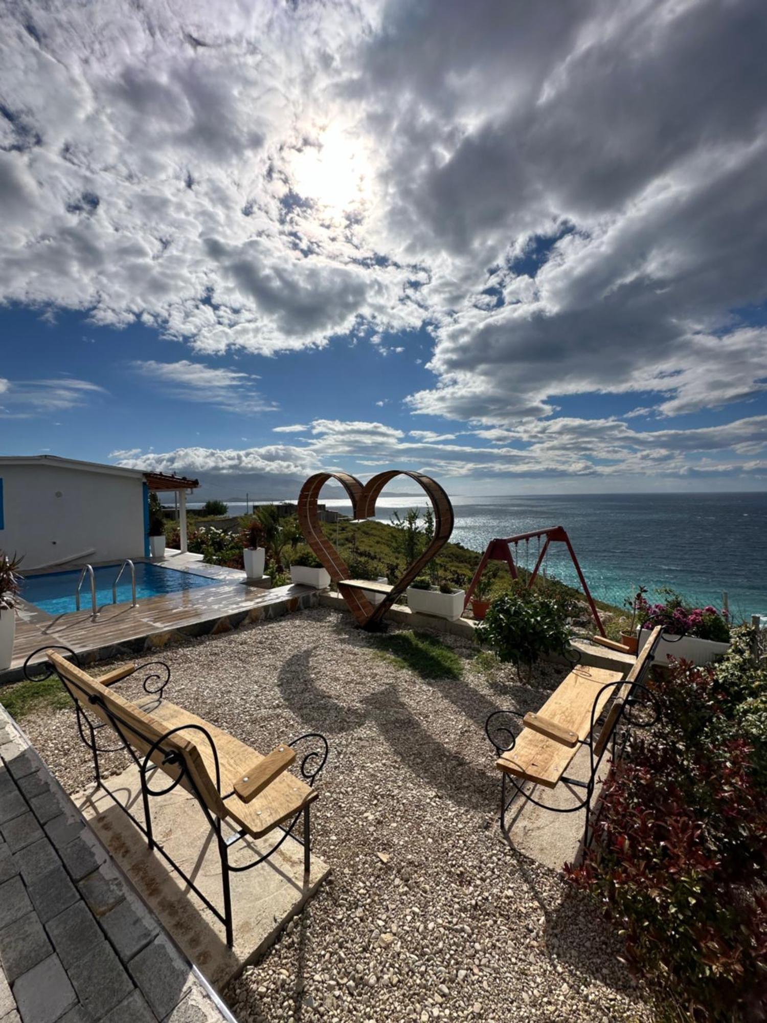Twins Villa Sarandë Esterno foto